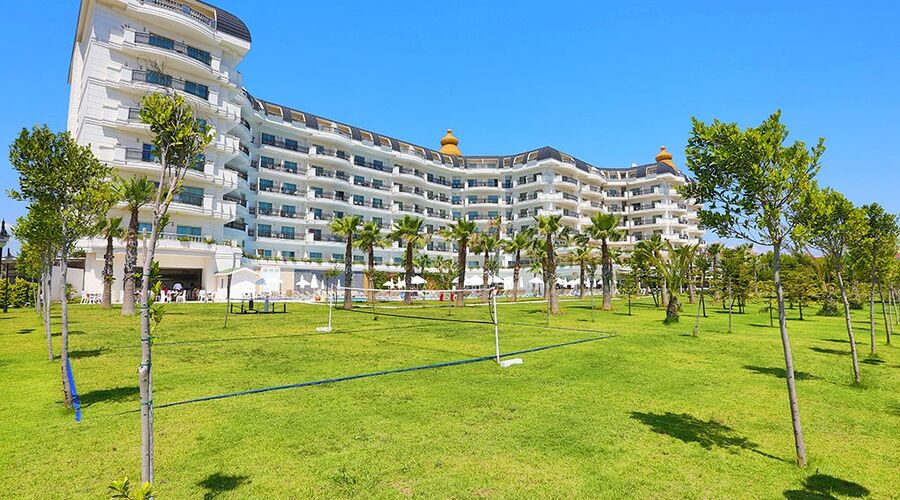 Heaven Beach Resort & Spa