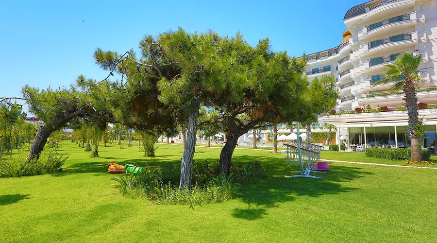 Heaven Beach Resort & Spa