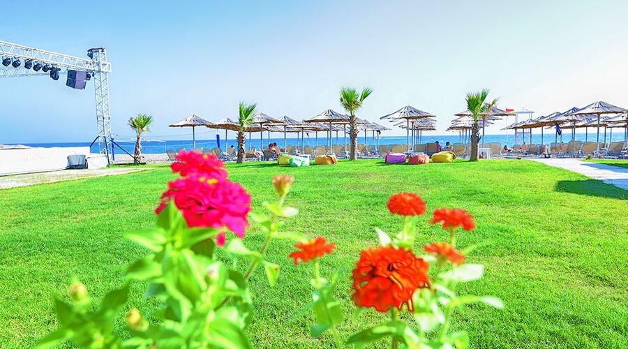 Heaven Beach Resort & Spa