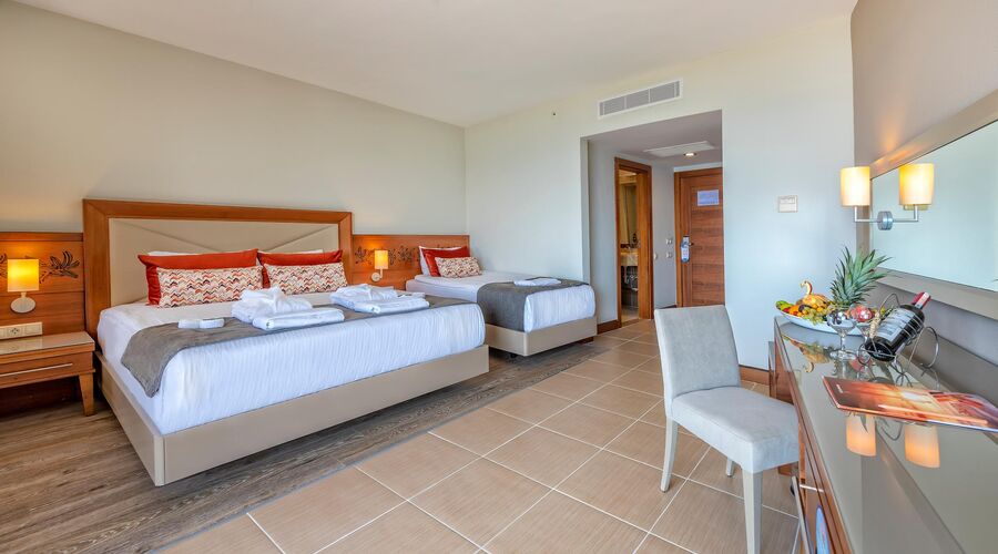 Kirman Leodikya Resort 5*