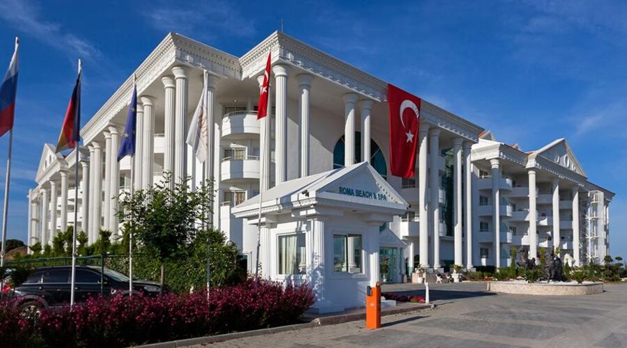 Roma Beach Resort & Spa