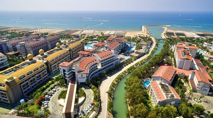 Sunis Evren Beach Hotel & Spa 5*