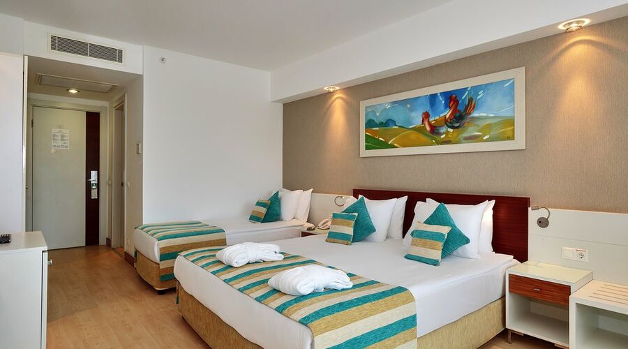 Sunis Evren Beach Hotel & Spa 5*