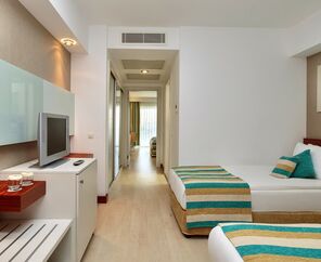 Sunis Evren Beach Hotel & Spa 5*
