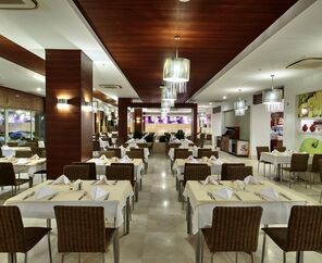 Sunis Evren Beach Hotel & Spa 5*