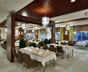 Sunis Evren Beach Hotel & Spa 5*