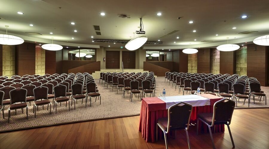 Sunis Evren Beach Hotel & Spa 5*