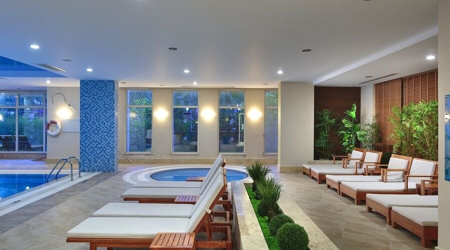 Sunis Evren Beach Hotel & Spa 5*