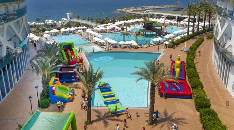 Vikingen Infinity Resort & Spa