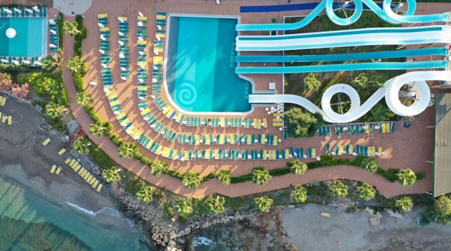 Vikingen Infinity Resort & Spa