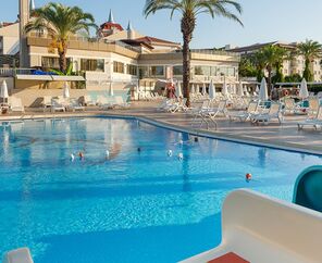 Aydınbey Famous Resort