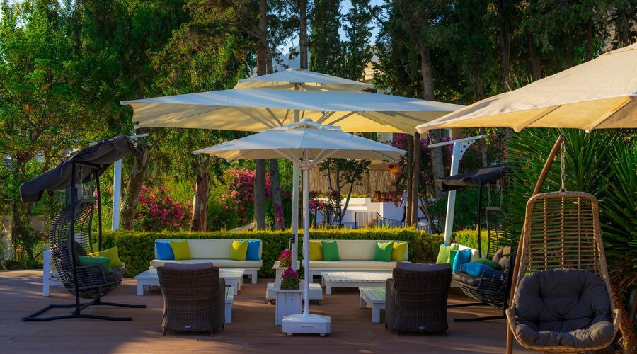 Liv Hotel By Bellazure