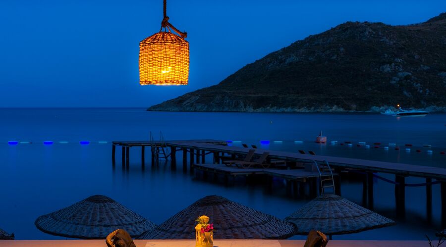 Liv Hotel By Bellazure