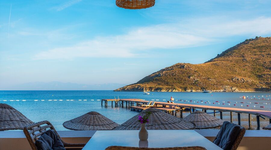 Liv Hotel By Bellazure