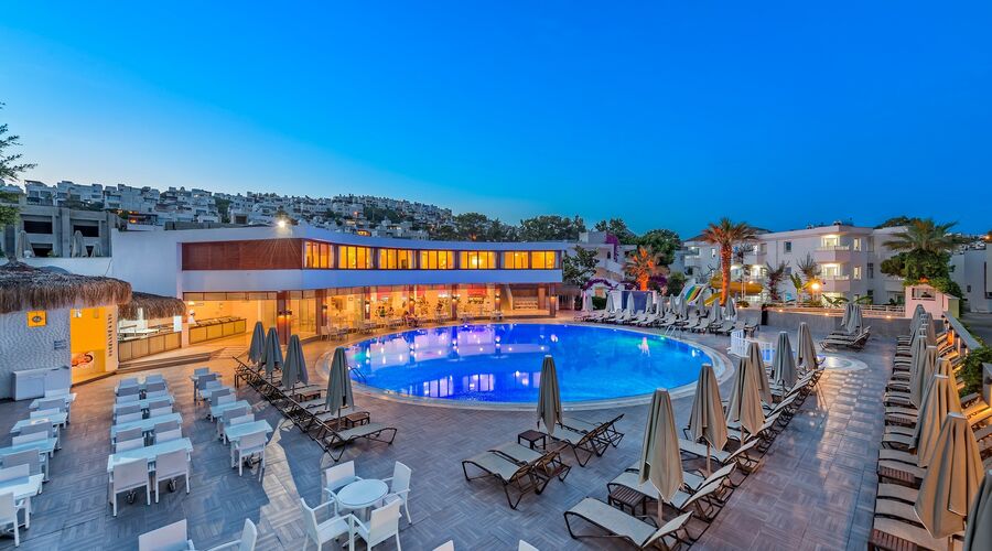 Bendis Beach Hotel  4*