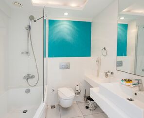 Bendis Beach Hotel  4*