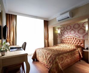 Emre Beach Otel 4*