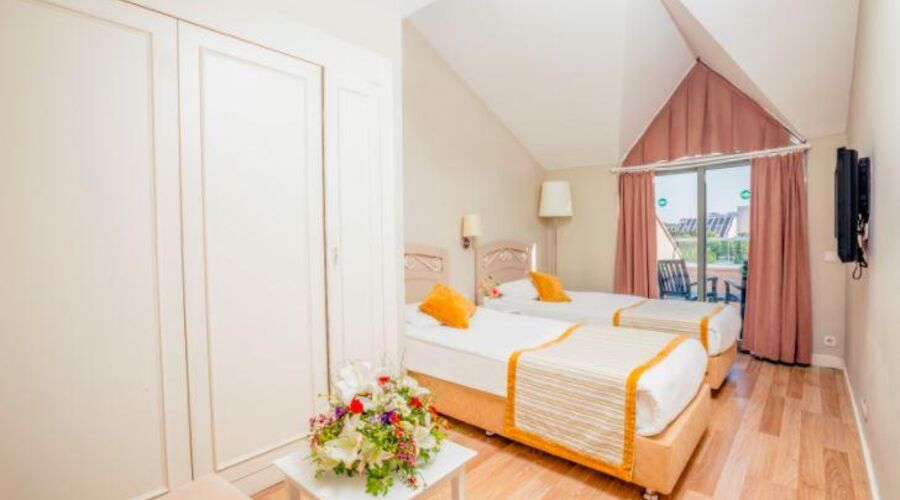 Greenwood Kemer Resort 5*