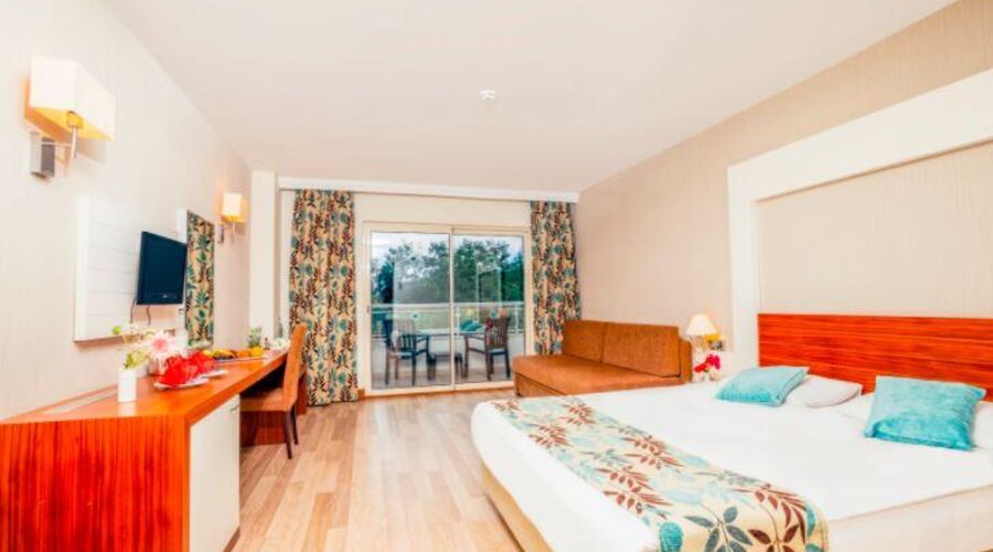 Greenwood Kemer Resort 5*