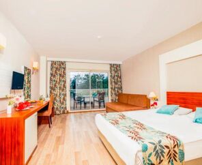 Greenwood Kemer Resort 5*