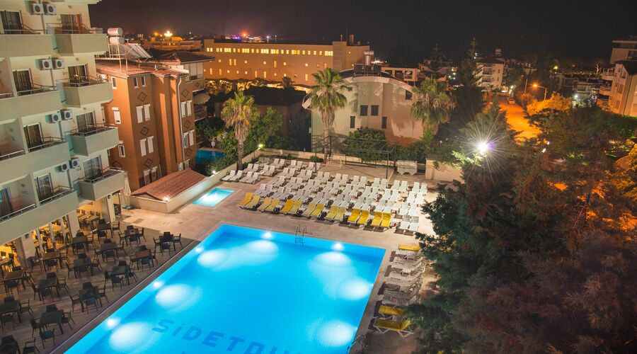 Side Town By Zhotels