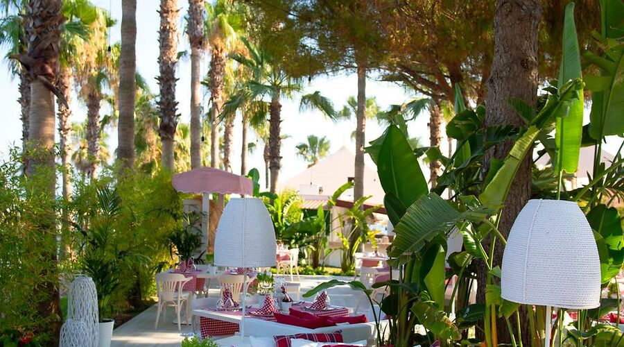 Miramare Beach Hotel