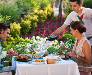 Quattro Beach Spa & Resort Otel