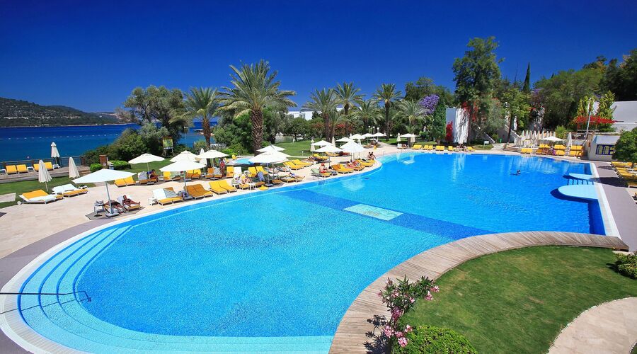 DoubleTree By Hilton Bodrum Işıl Club Resort  5*