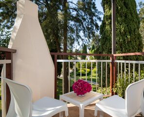 DoubleTree By Hilton Bodrum Işıl Club Resort  5*