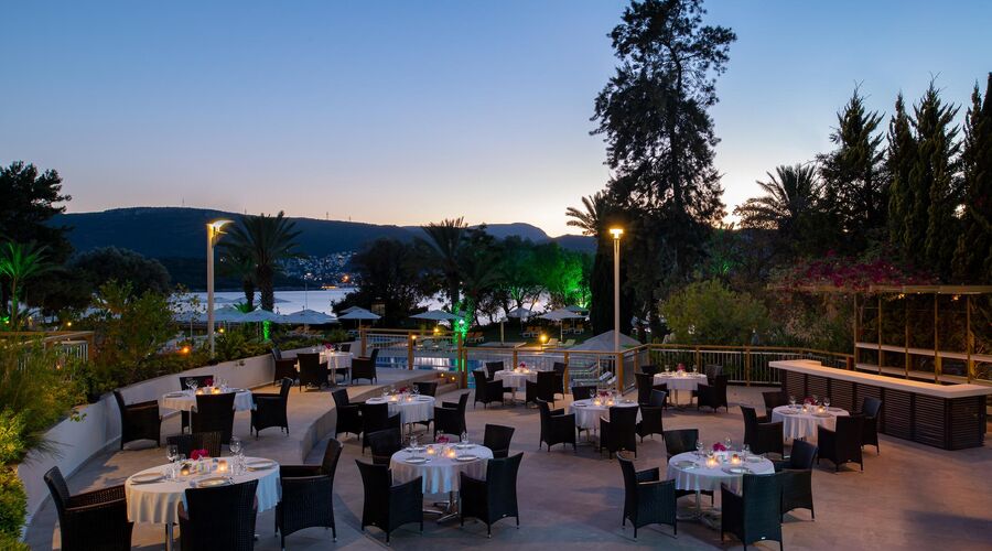 DoubleTree By Hilton Bodrum Işıl Club Resort  5*