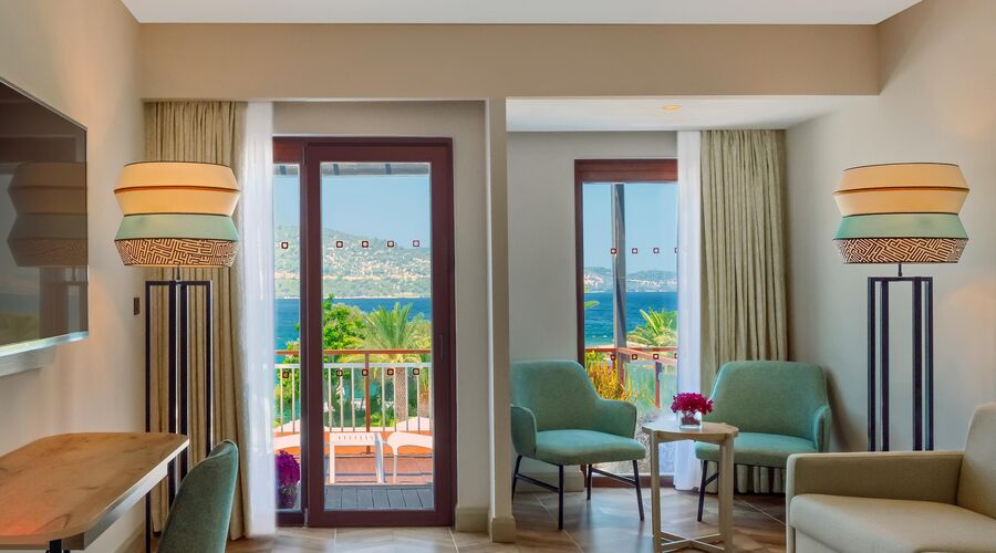 DoubleTree By Hilton Bodrum Işıl Club Resort  5*