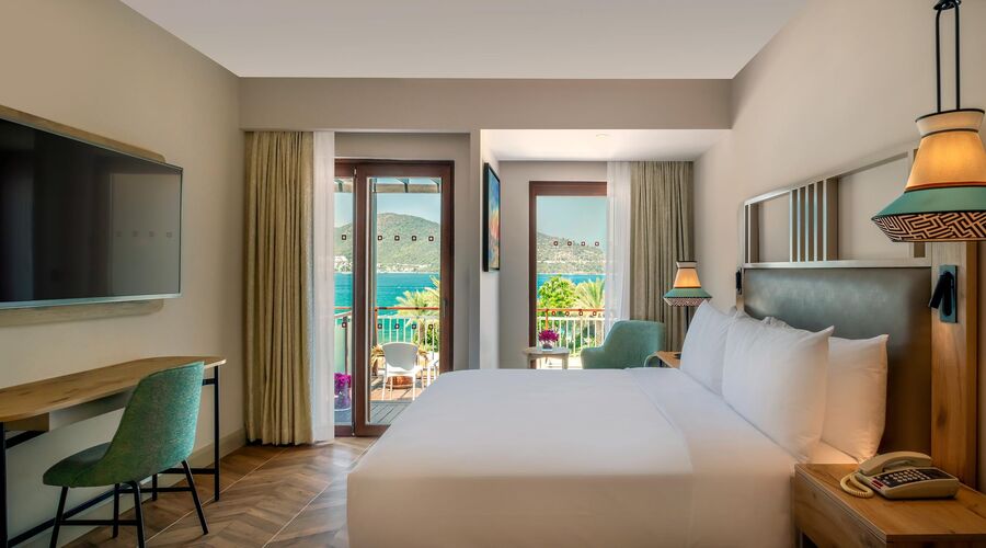 DoubleTree By Hilton Bodrum Işıl Club Resort  5*