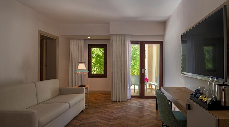 DoubleTree By Hilton Bodrum Işıl Club Resort  5*