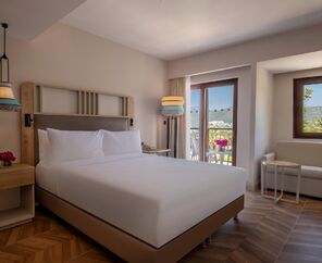 DoubleTree By Hilton Bodrum Işıl Club Resort  5*