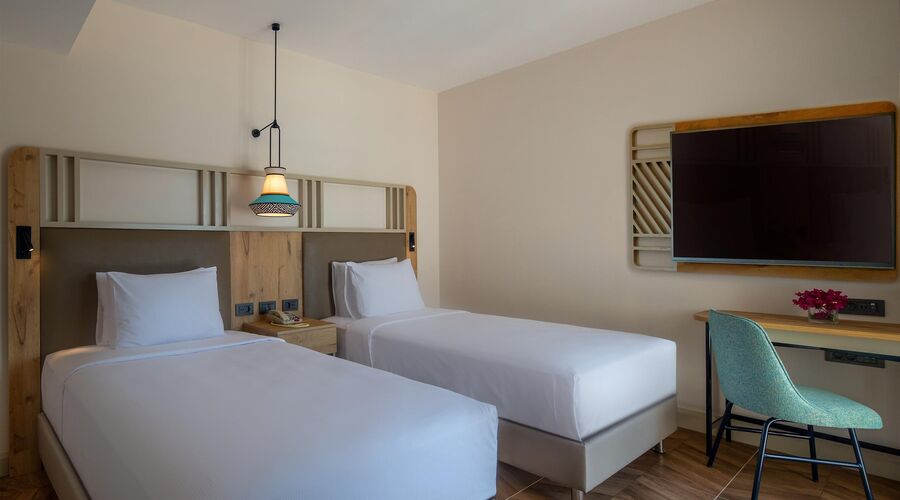 DoubleTree By Hilton Bodrum Işıl Club Resort  5*