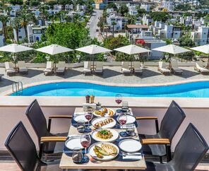 Elementa Boutique Hotel