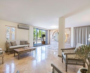 Elementa Boutique Hotel