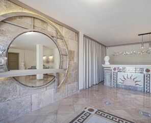 Elementa Boutique Hotel