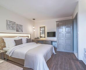 Elementa Boutique Hotel