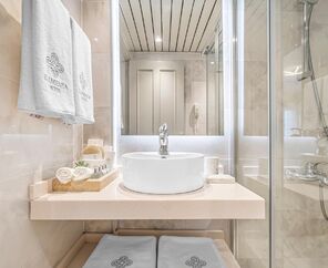 Elementa Boutique Hotel