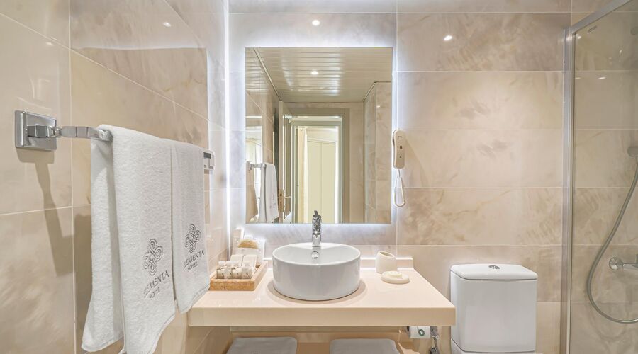 Elementa Boutique Hotel