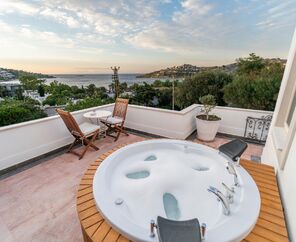 Elementa Boutique Hotel