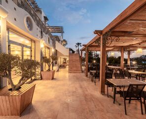 Elementa Boutique Hotel