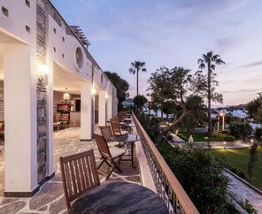 Elementa Boutique Hotel