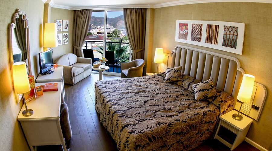 Elegance Hotels International 5*