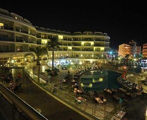 Pineta Park Deluxe Hotel 4*