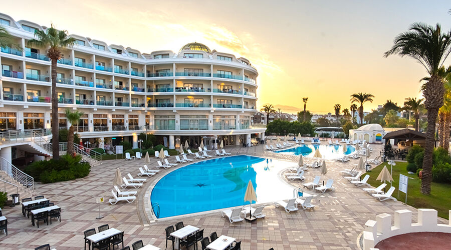 Pineta Park Deluxe Hotel 4*
