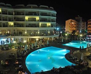 Pineta Park Deluxe Hotel 4*