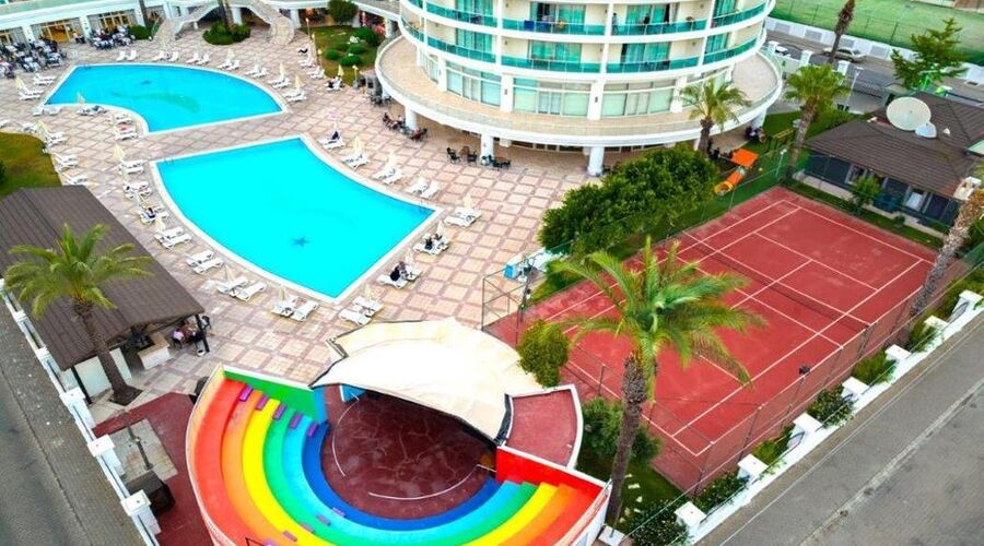 Pineta Park Deluxe Hotel 4*