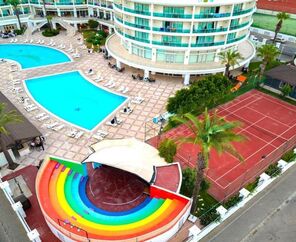 Pineta Park Deluxe Hotel 4*